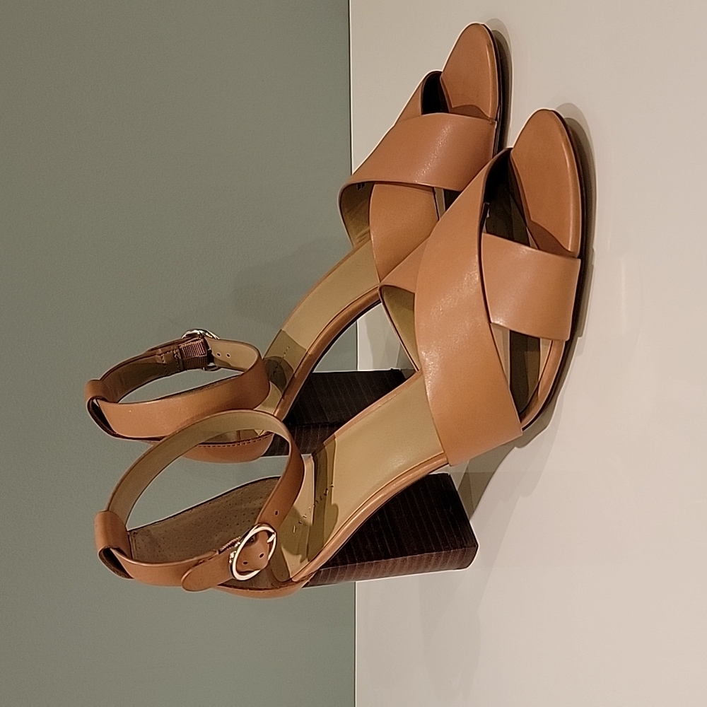 Ann Taylor Liya Leather Block Heeled Sandals